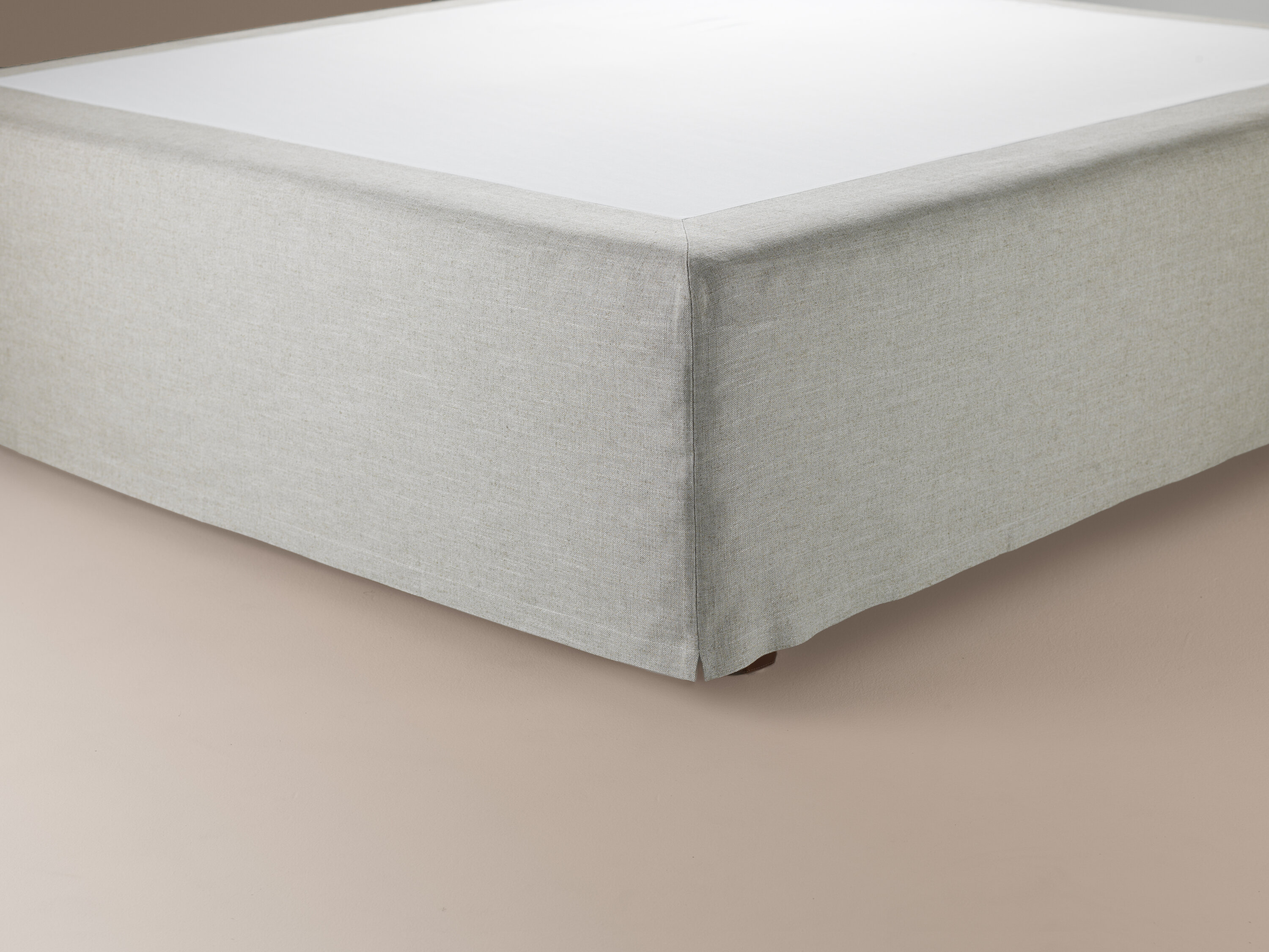 Rodapié Mathilda ruskin 10 pluma